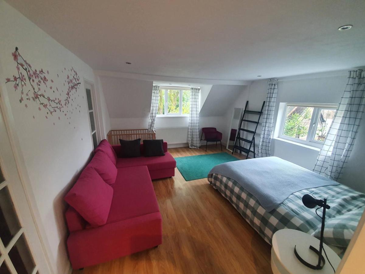 Appartamento Beautiful House In The Heart Of A Golf Course. Manchester Esterno foto