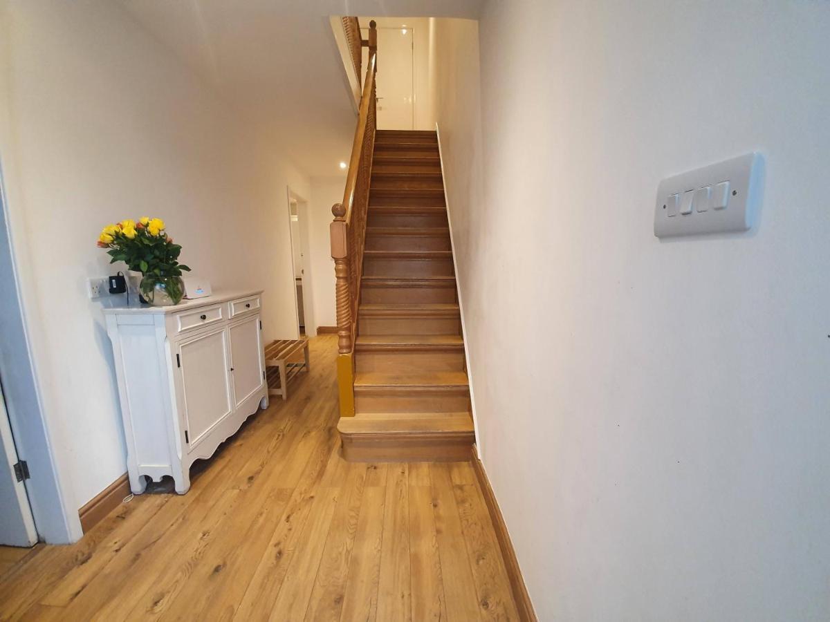 Appartamento Beautiful House In The Heart Of A Golf Course. Manchester Esterno foto