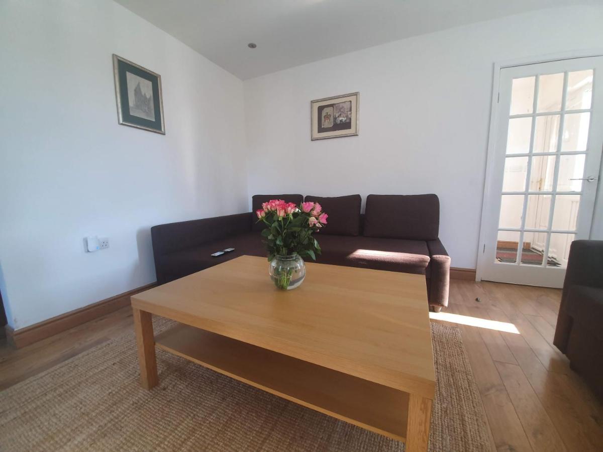 Appartamento Beautiful House In The Heart Of A Golf Course. Manchester Esterno foto