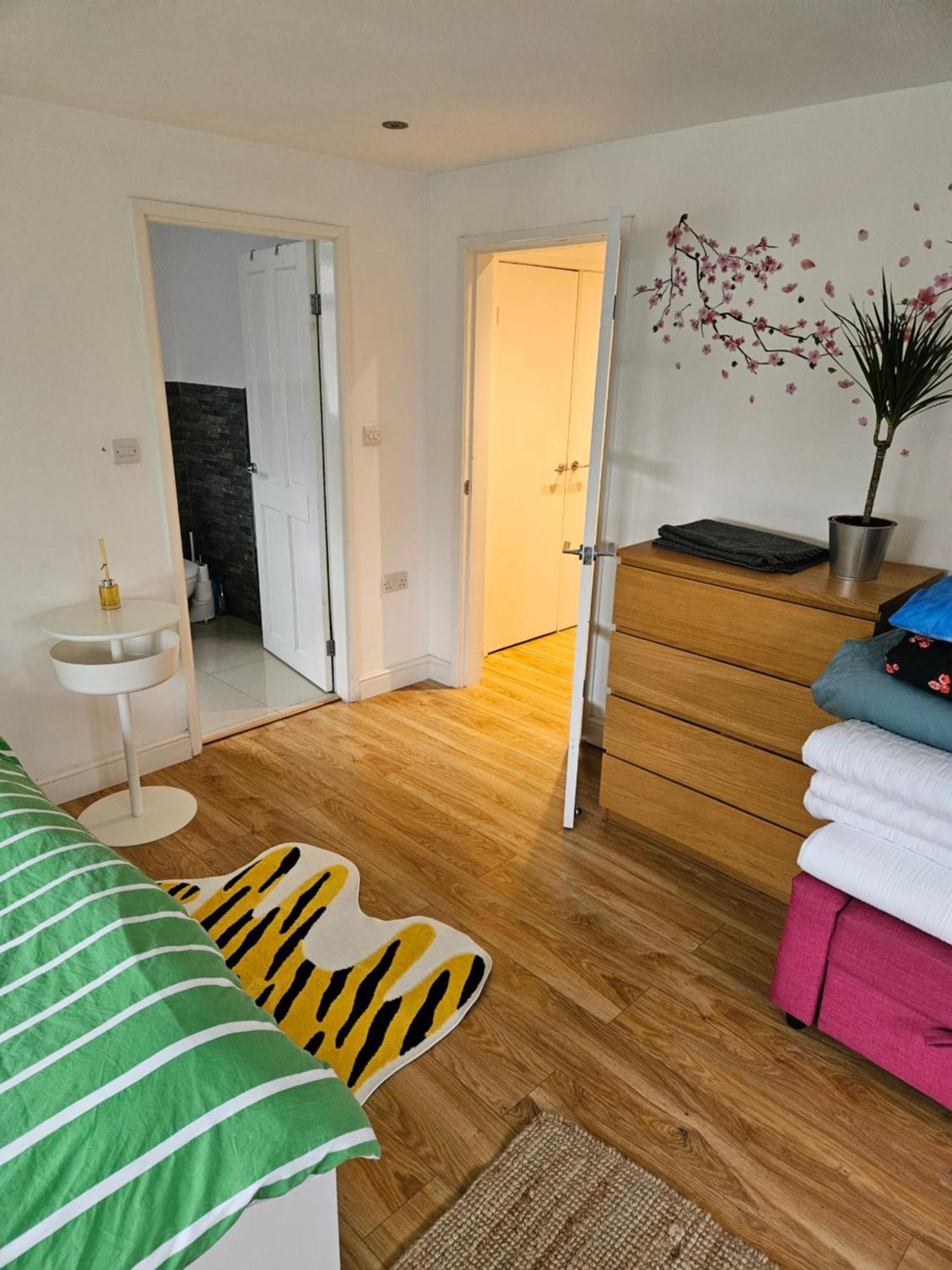Appartamento Beautiful House In The Heart Of A Golf Course. Manchester Esterno foto