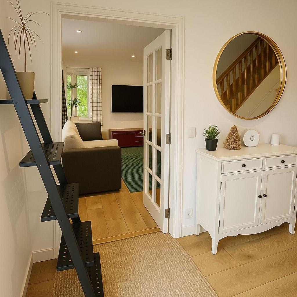 Appartamento Beautiful House In The Heart Of A Golf Course. Manchester Esterno foto